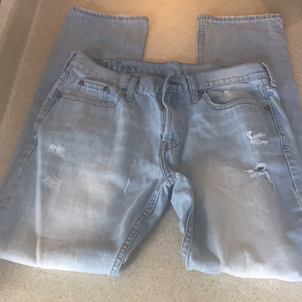 Bull Head Distressed Jeans - Picture 9 of 9